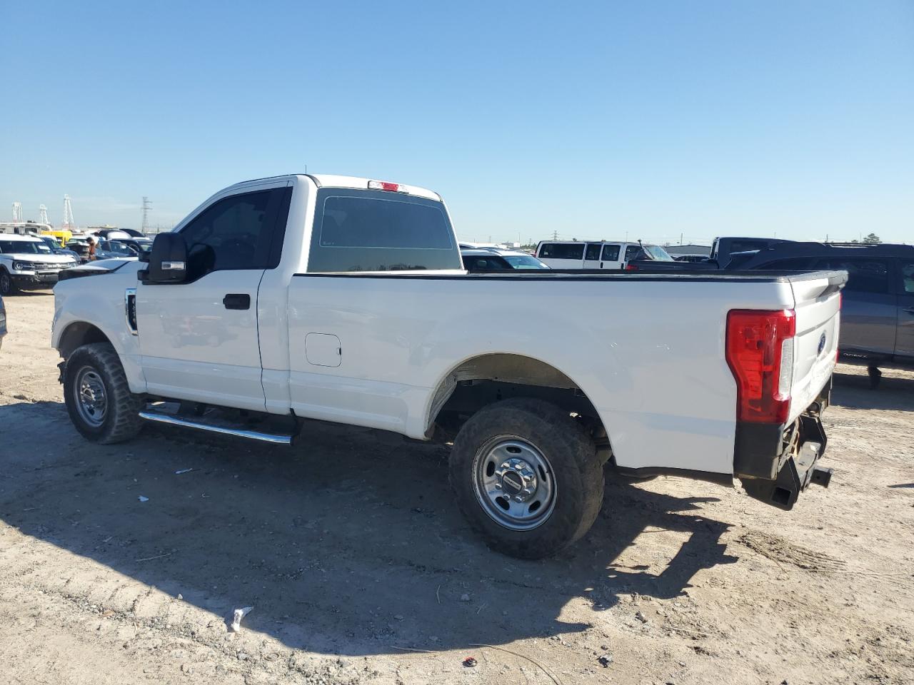 2019 Ford F250 VIN 1FTBF2A67KEG65490 Copart auction photo, front end / rear end damage thumbnail 2