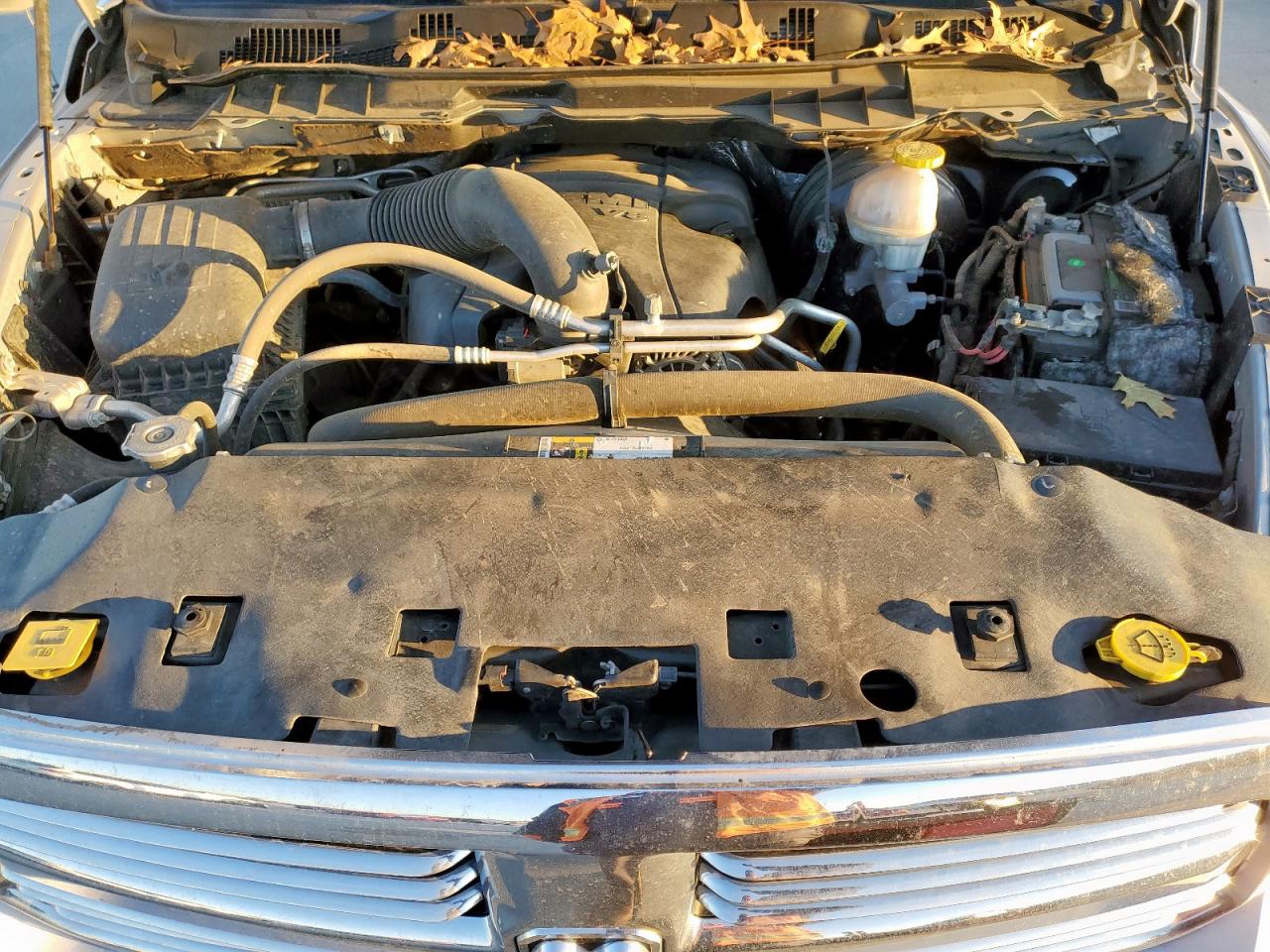 2019 RAM 1500 VIN 1C6RR6LT5KS528833 Copart auction photo, all over / undercarriage damage thumbnail 11