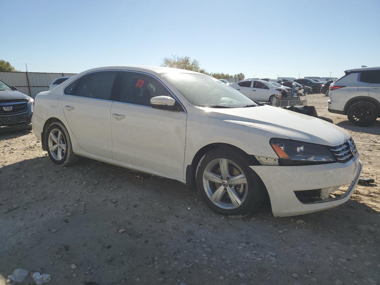 2015 Volkswagen Passat VIN 1VWBV7A34FC053767 Copart auction photo, front end / minor dent/scratches damage thumbnail 4