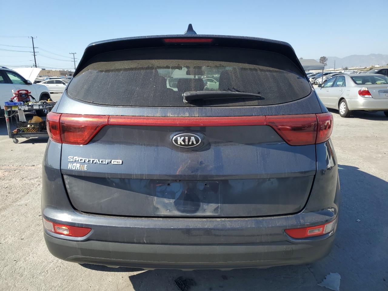 2018 KIA Sportage VIN KNDPM3AC9J7321380 Copart auction photo, vandalism damage thumbnail 6