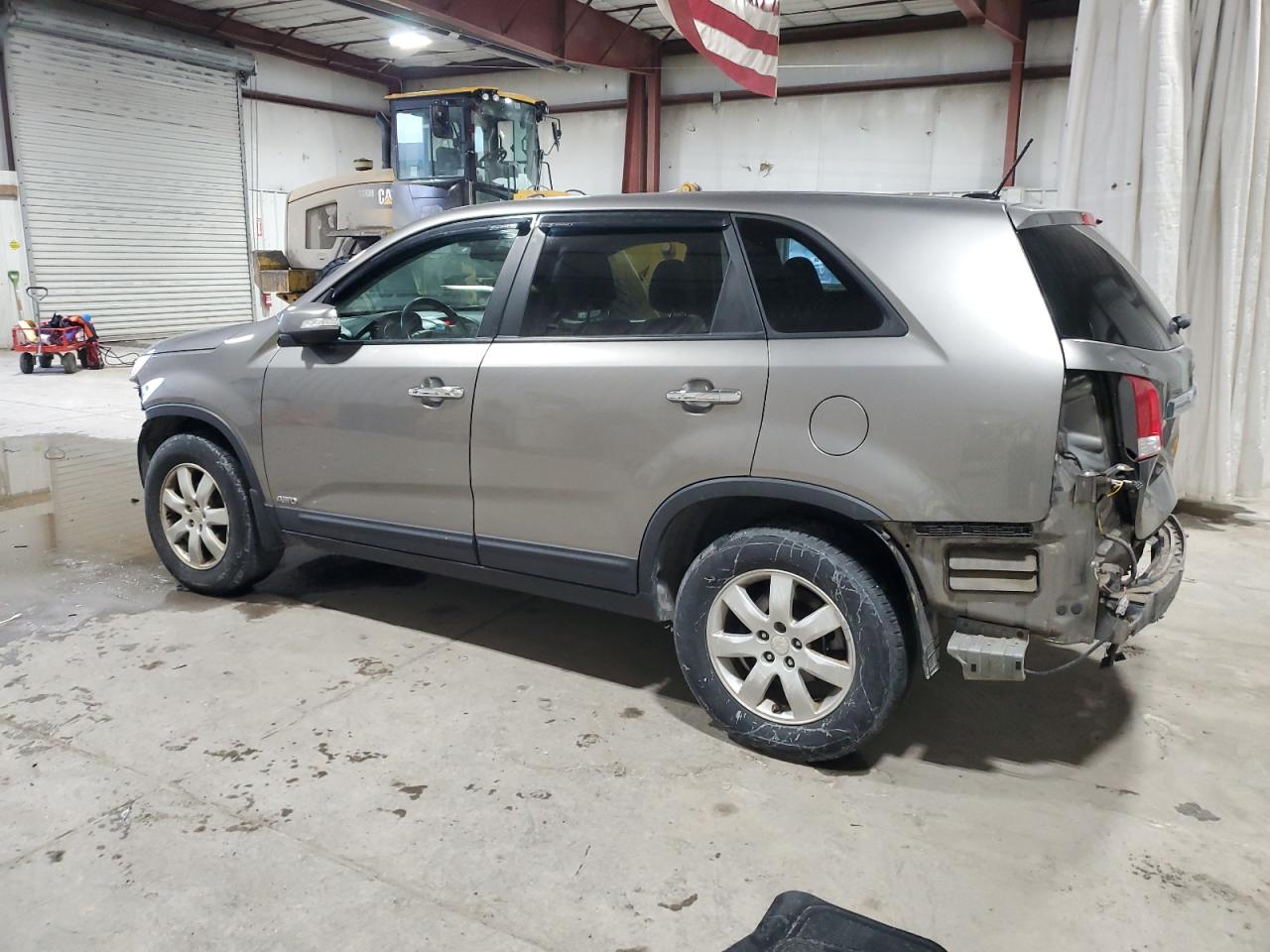 2011 KIA Sorento VIN 5XYKTCA14BG096463 Copart auction photo, rear end / front end damage thumbnail 2