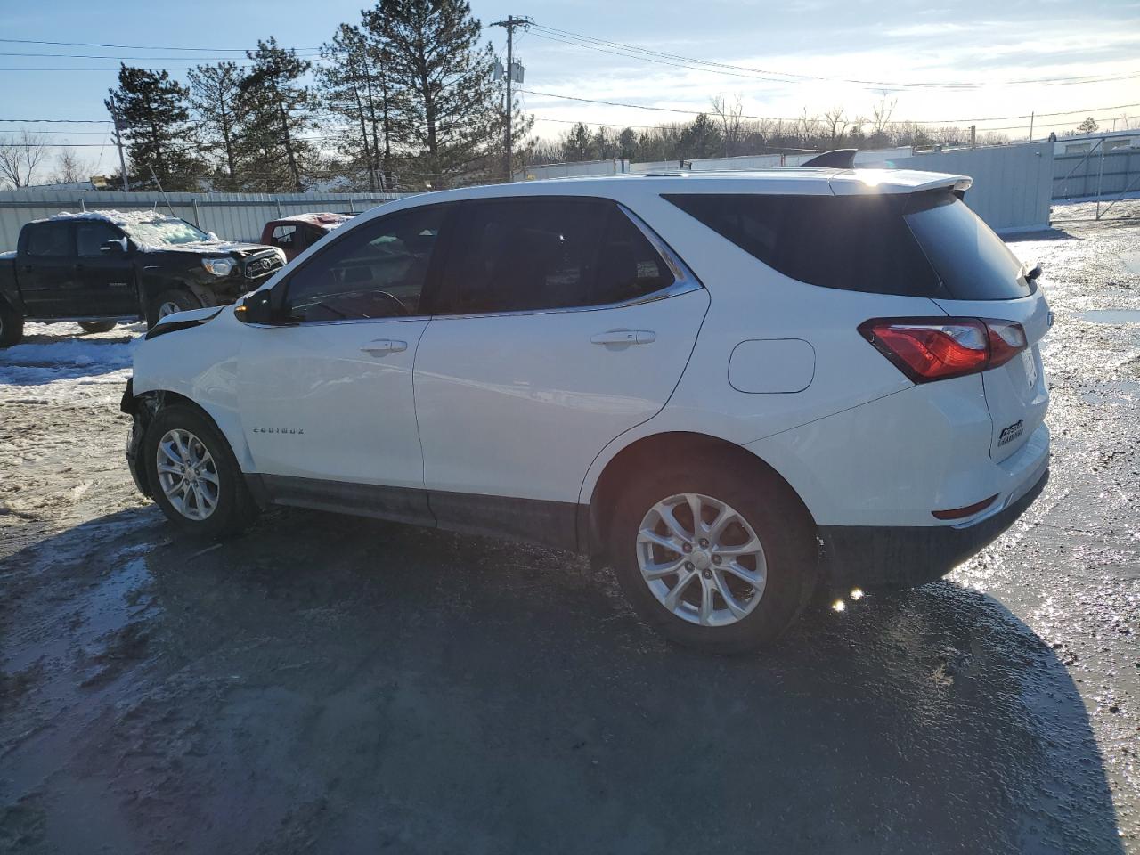 2018 Chevrolet Equinox VIN 2GNAXSEV6J6202633 Copart auction photo, front end damage thumbnail 2
