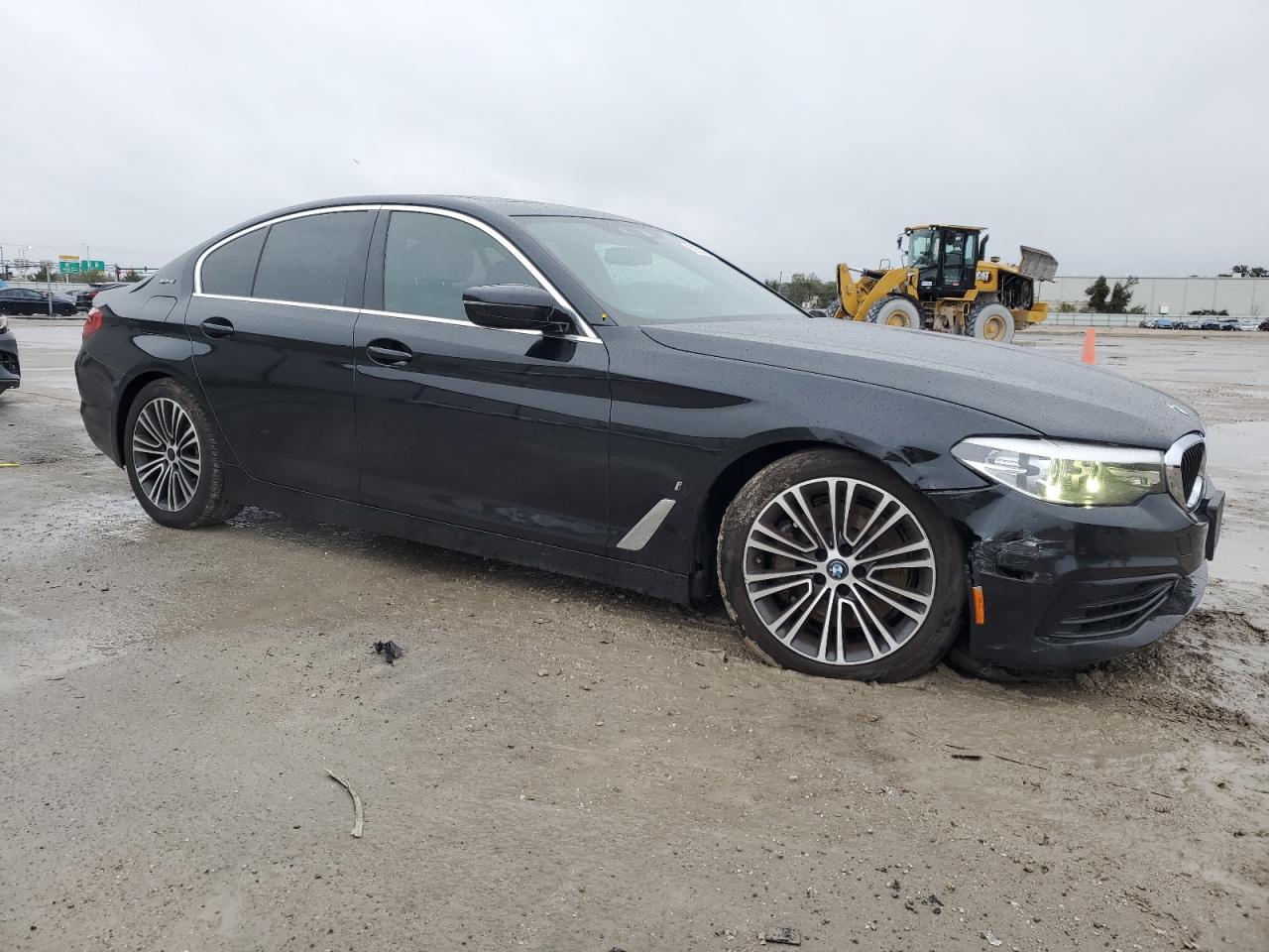 2019 BMW 5er VIN WBAJA9C51KB398868 Copart auction photo, front end damage thumbnail 4