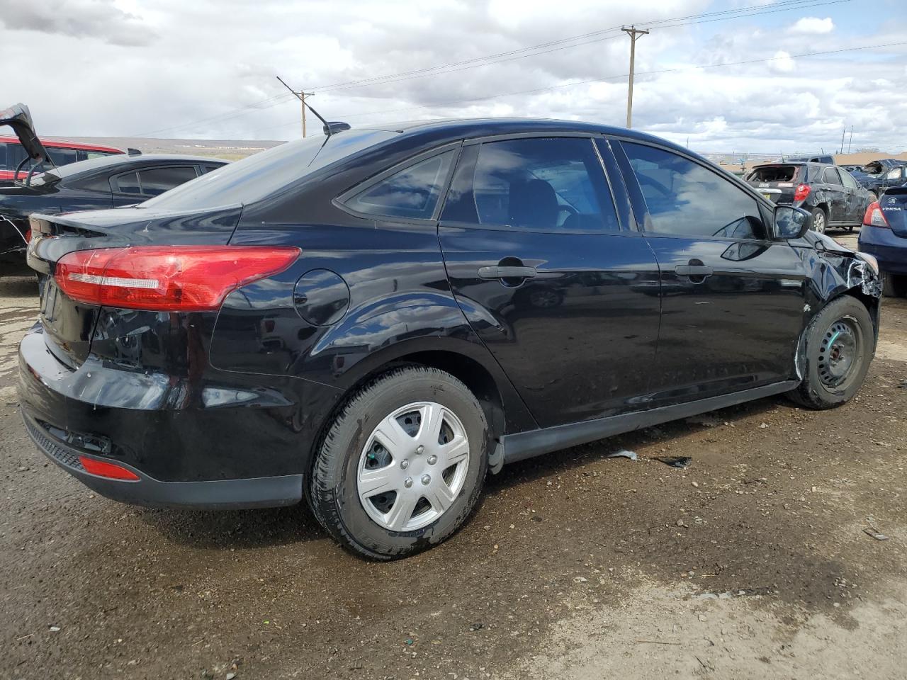 2018 Ford Focus VIN 1FADP3E2XJL322238 Copart auction photo, front end / side damage thumbnail 3