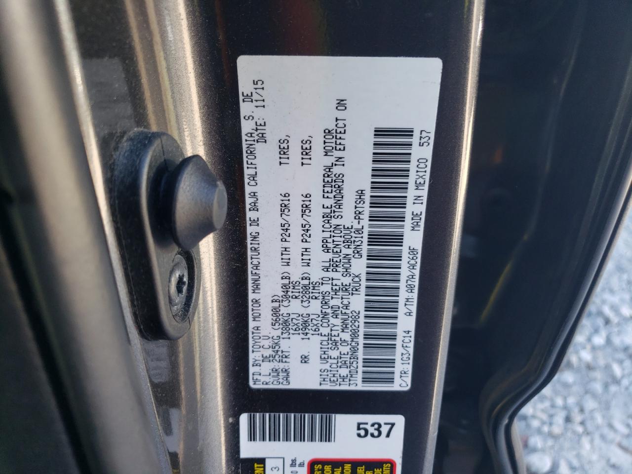 2016 Toyota Tacoma VIN 3TMDZ5BN0GM002982 Copart auction photo, front end / minor dent/scratches damage thumbnail 12