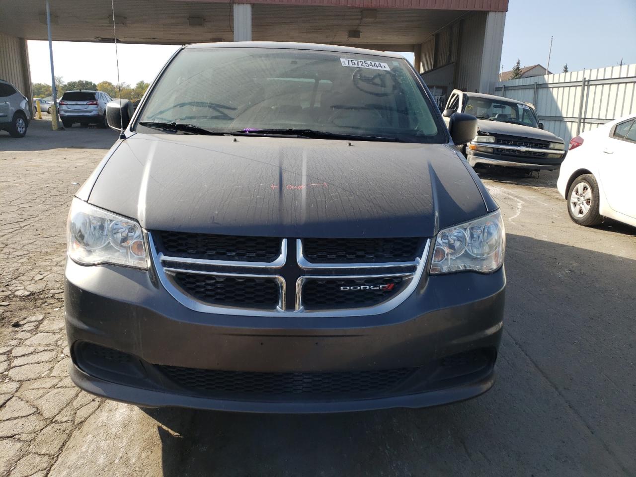2017 Dodge Caravan VIN 2C4RDGBG1HR780543 Copart auction photo, side damage thumbnail 5