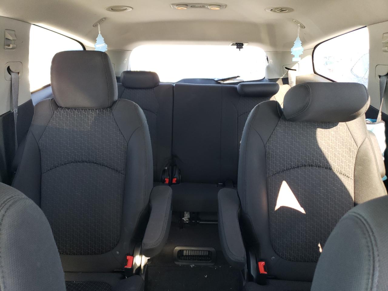 2011 Chevrolet Traverse VIN 1GNKRJEDXBJ111871 Copart auction photo, front end / minor dent/scratches damage thumbnail 10