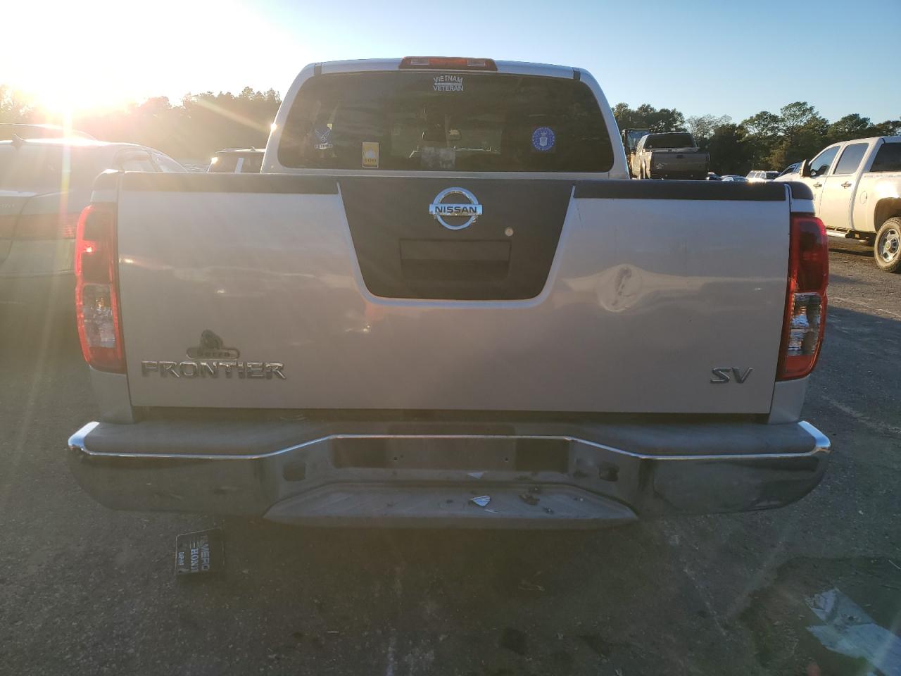 2012 Nissan Navara (Frontier) VIN 1N6AD0ER1CC403615 Copart auction photo, front end / all over damage thumbnail 6