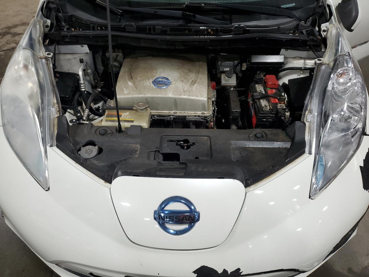 2015 Nissan Leaf VIN 1N4AZ0CP8FC310820 Copart auction photo, side / front end damage thumbnail 13
