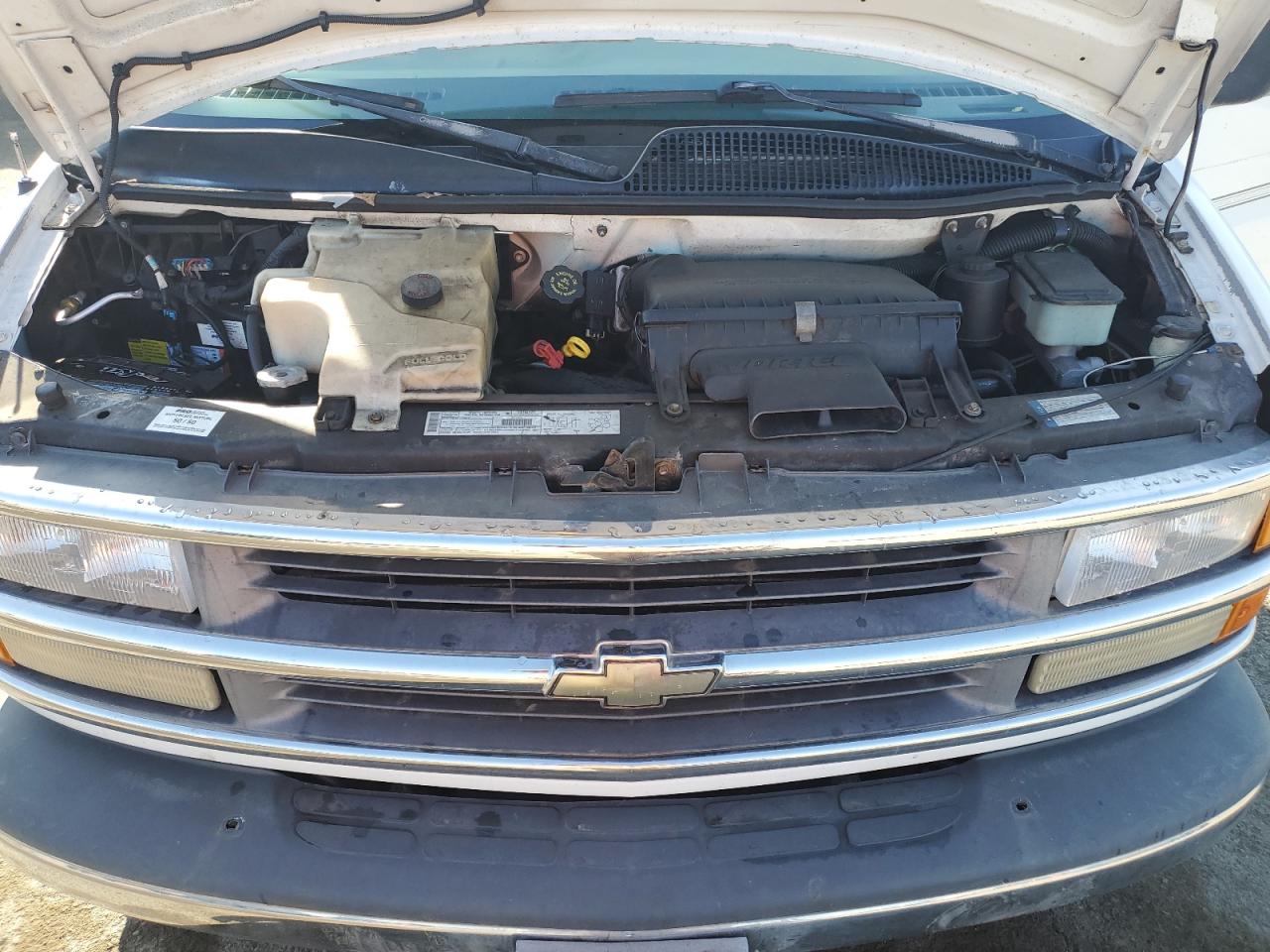 2000 Chevrolet Express VIN 1GBFG15R6Y1167685 Copart auction photo, rear end damage thumbnail 13