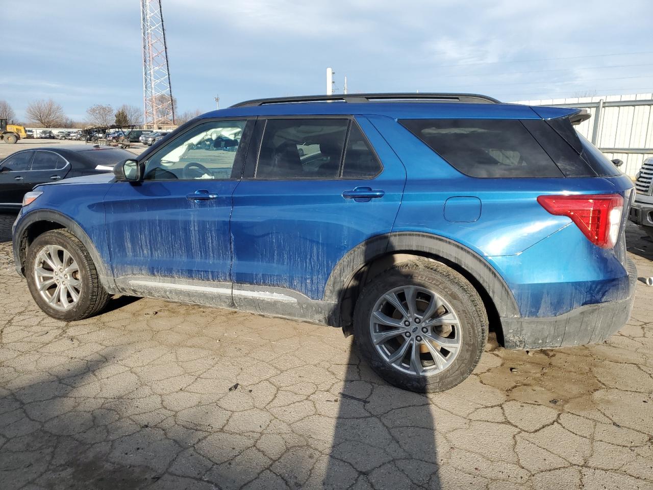 2020 Ford Explorer VIN 1FMSK8DH1LGD10201 Copart auction photo, front end / minor dent/scratches damage thumbnail 2