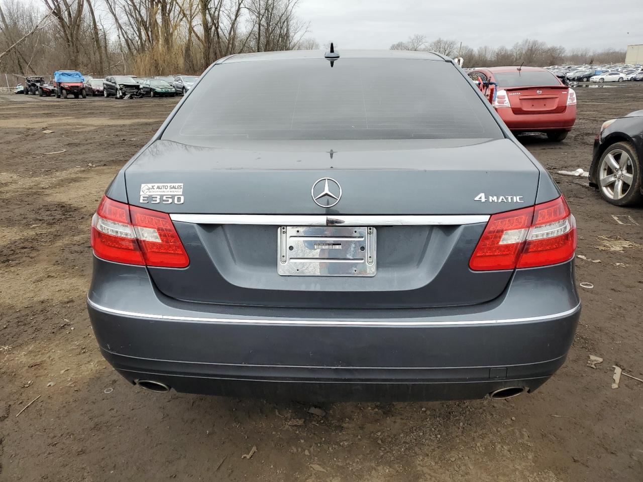 2011 Mercedes-Benz E-klasse VIN WDDHF8HBXBA451526 Copart auction photo, side damage thumbnail 6