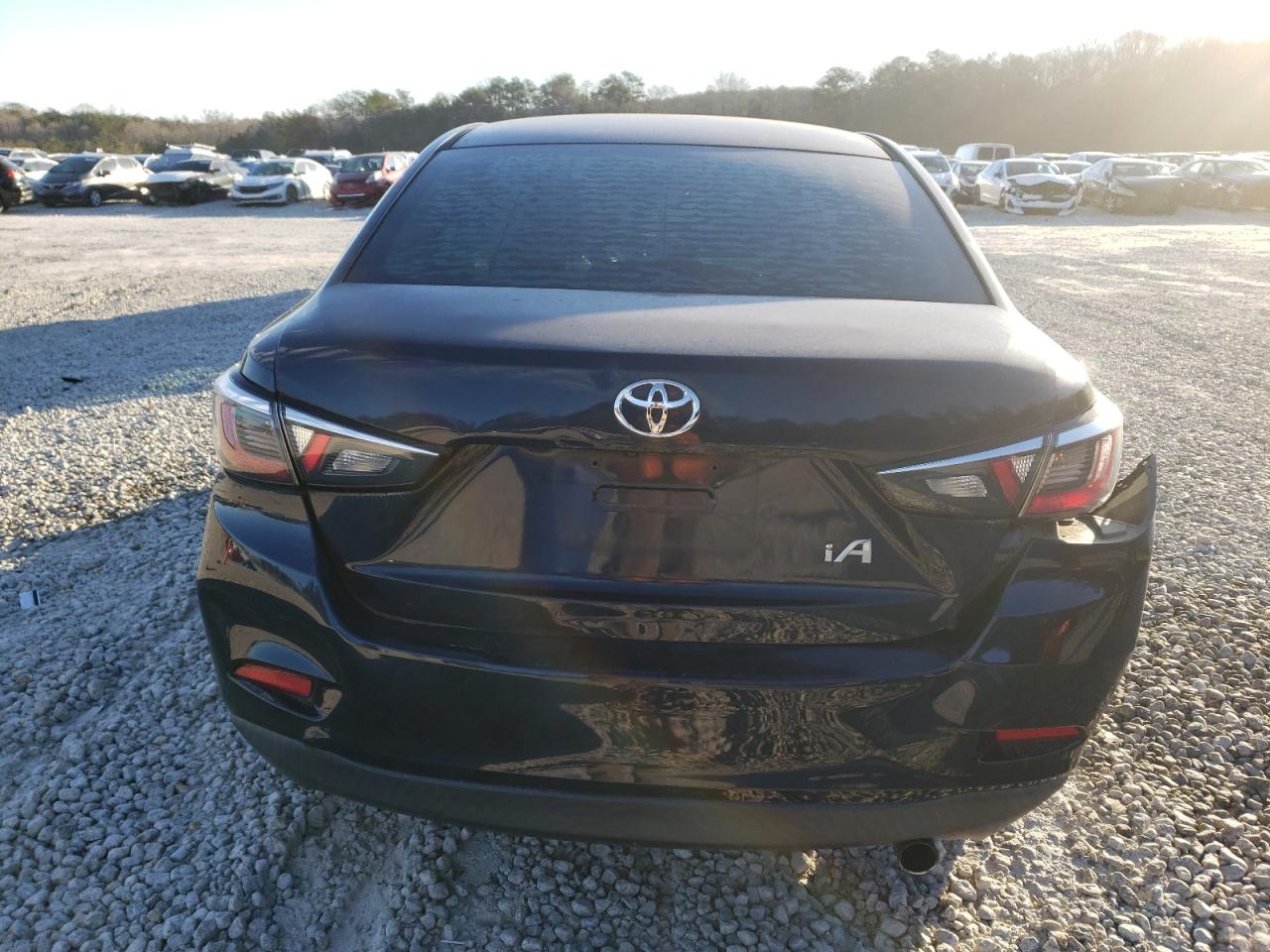 2017 Toyota Yaris VIN 3MYDLBYV1HY164512 Copart auction photo, front end / rear end damage thumbnail 6