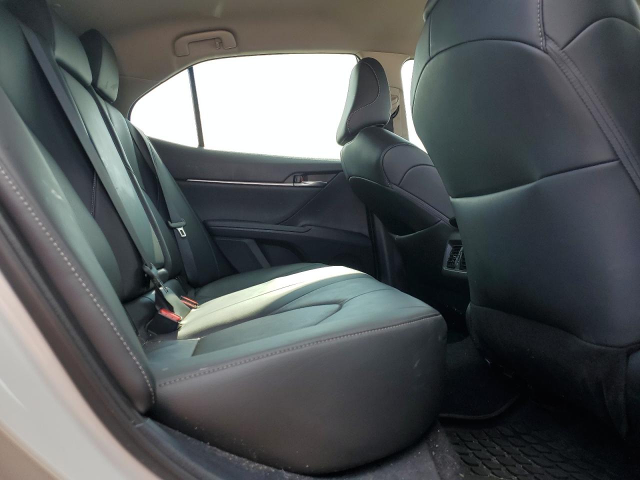 2022 Toyota Camry VIN 4T1K61AK3NU060265 Copart auction photo, rear end / minor dent/scratches damage thumbnail 10