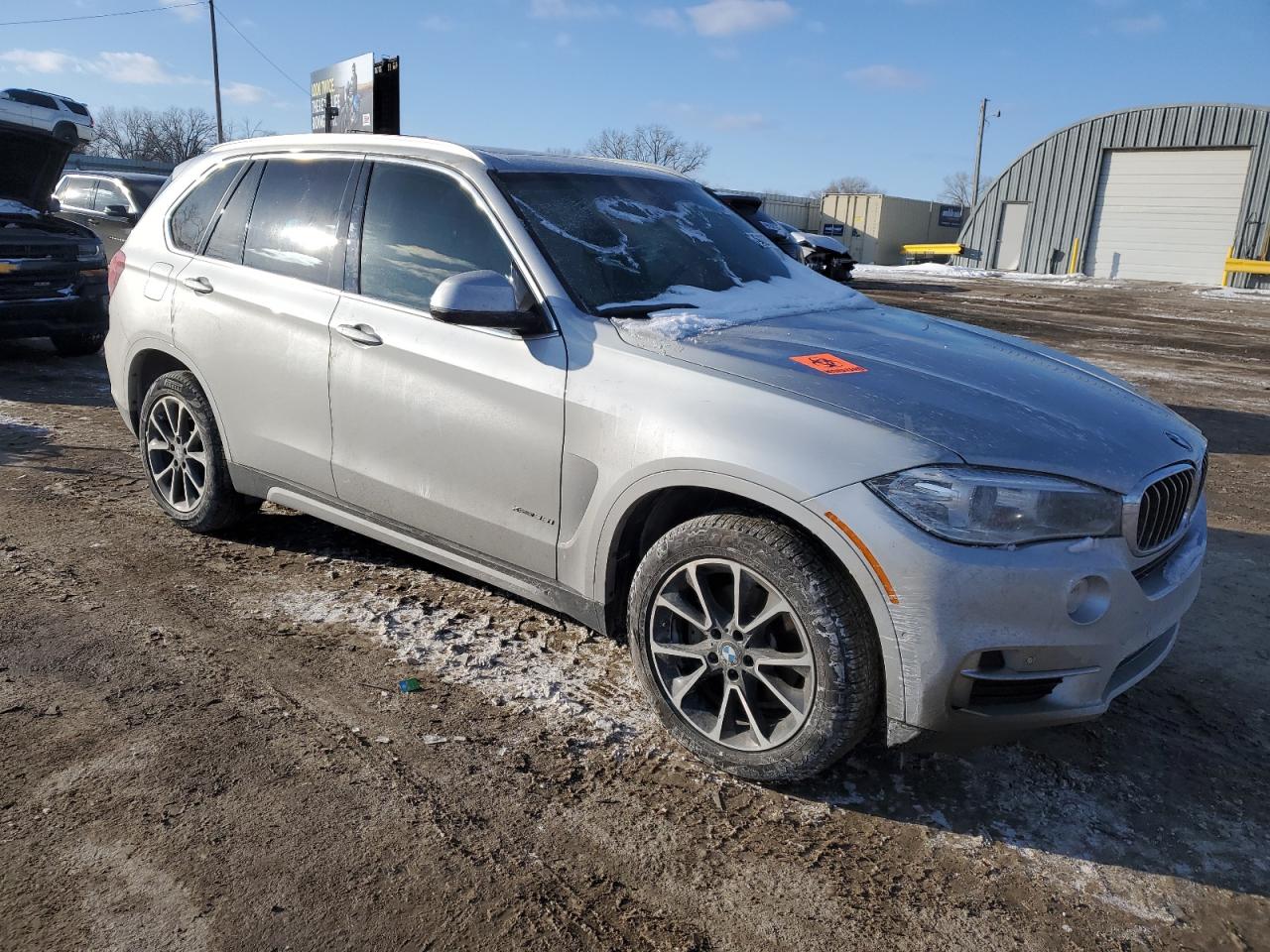 2018 BMW X5 VIN 5UXKR0C57JL072107 Copart auction photo, side / front end damage thumbnail 4