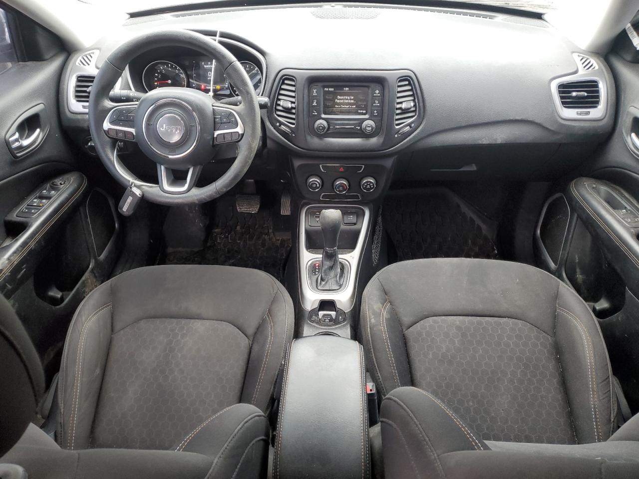 2018 Jeep Compass VIN 3C4NJCAB2JT411036 Copart auction photo, side / minor dent/scratches damage thumbnail 8