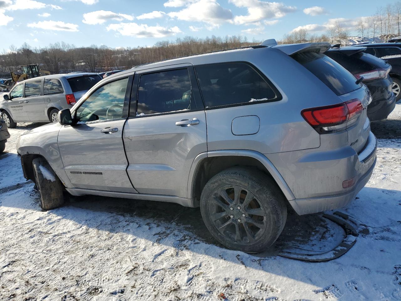 2021 Jeep Grand Cherokee VIN 1C4RJFAG1MC736310 Copart auction photo, front end damage thumbnail 2