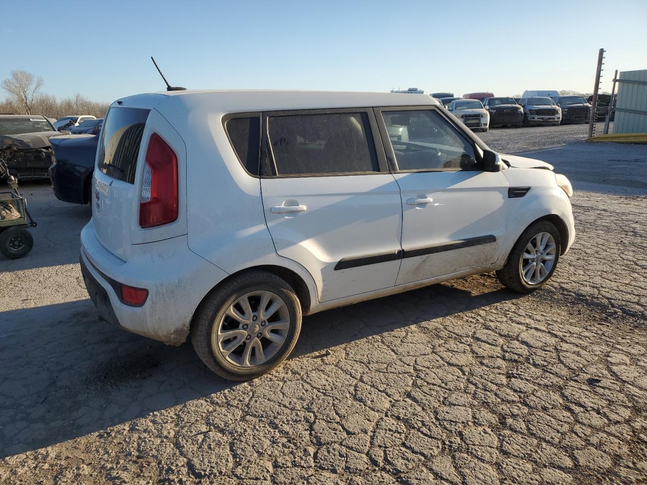 2012 KIA Soul VIN KNDJT2A67C7477997 Copart auction photo, front end damage thumbnail 3