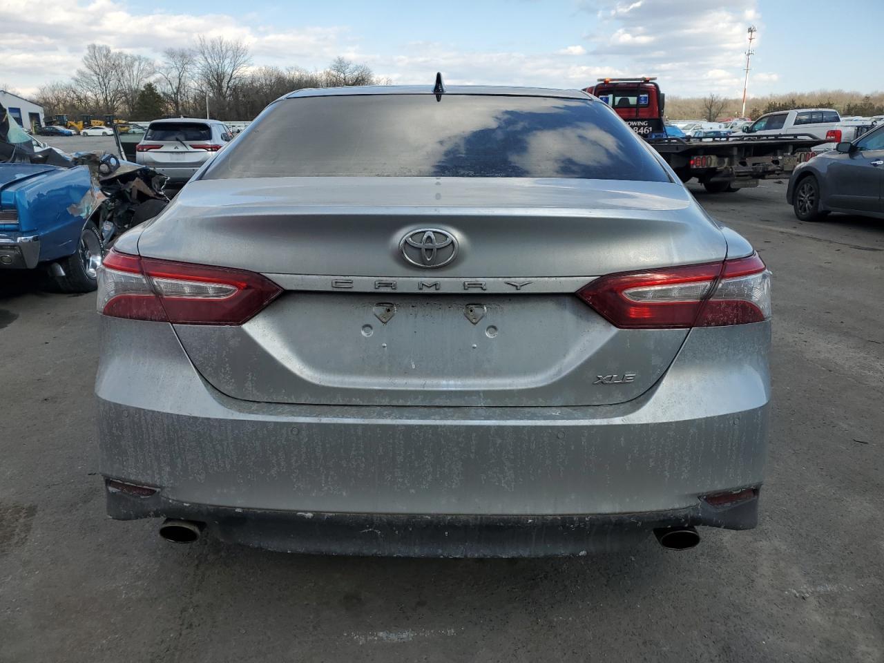 2018 Toyota Camry VIN 4T1BZ1HK5JU008711 Copart auction photo, front end damage thumbnail 6