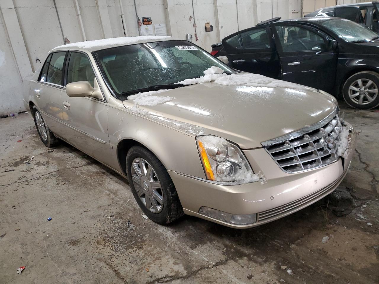 2007 Cadillac DTS VIN 1G6KD57Y67U180600 Copart auction photo, front end / rear end damage thumbnail 4