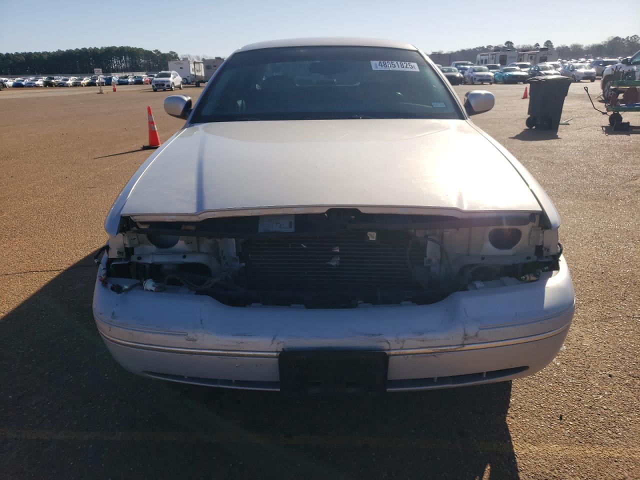 2000 Ford Crown Victoria VIN 2FAFP74W3YX122030 Copart auction photo, front end damage thumbnail 5