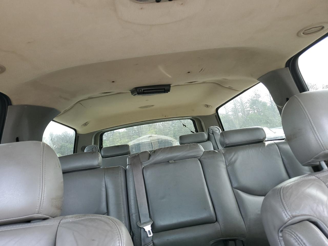 2003 GMC Yukon VIN 3GKFK16ZX3G253623 Copart auction photo, front end / minor dent/scratches damage thumbnail 10