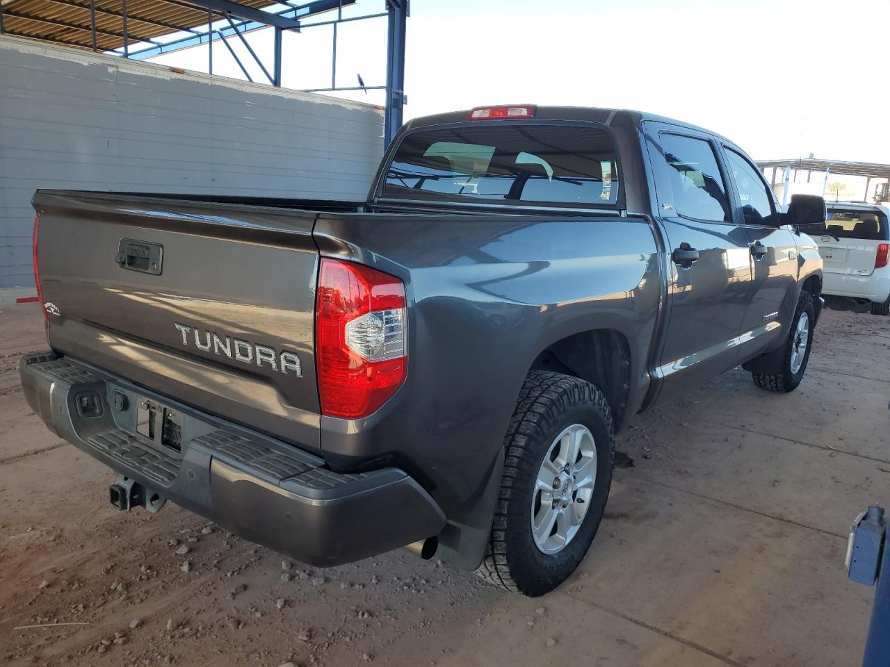 2016 Toyota Tundra VIN 5TFEW5F1XGX194023 Copart auction photo, front end damage thumbnail 3