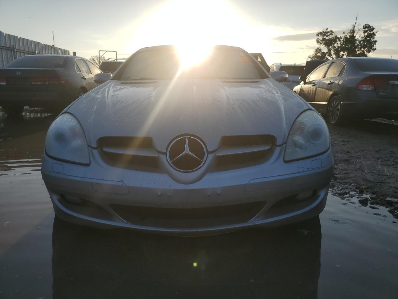 2005 Mercedes-Benz SLK-klasse VIN WDBWK56FX5F060562 Copart auction photo, water/flood damage thumbnail 5
