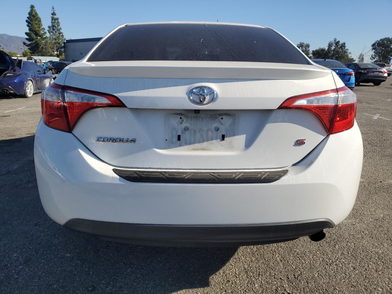 2015 Toyota Corolla VIN 5YFBURHE2FP353954 Copart auction photo, front end damage thumbnail 6