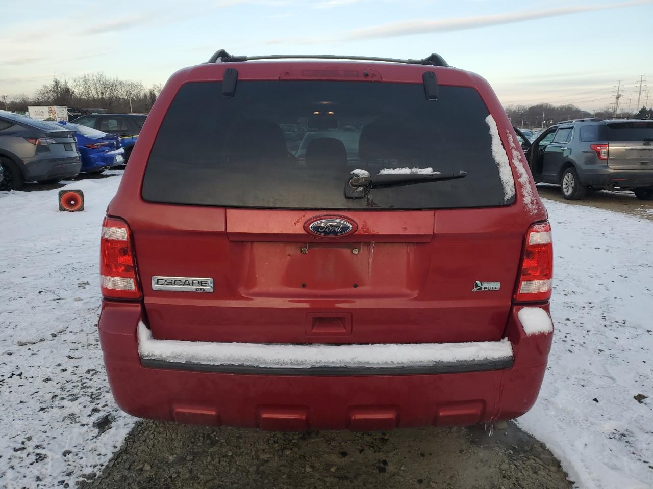 2011 Ford Escape VIN 1FMCU0DG5BKA66443 Copart auction photo, front end / side damage thumbnail 6