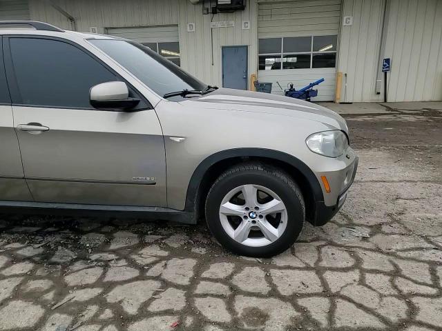 2009 BMW X5 VIN 5UXFE43579L271254 Copart auction photo, front end damage thumbnail 11