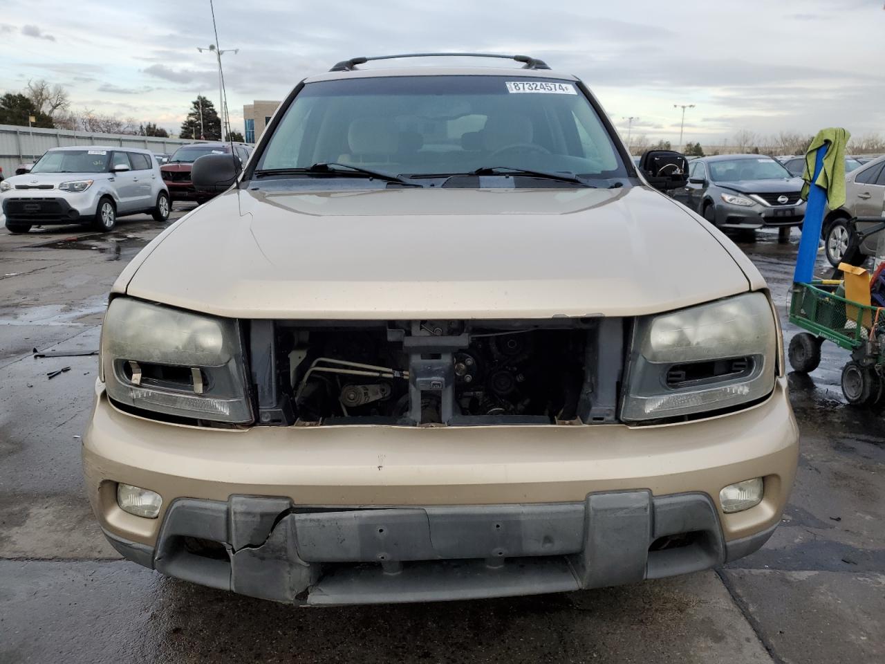 2006 Chevrolet TrailBlazer VIN 1GNET16S166144956 Copart auction photo, front end damage thumbnail 5