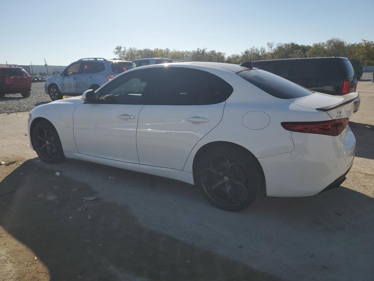 2018 Alfa Romeo Giulia VIN ZARFAEENXJ7565881 Copart auction photo, all over / minor dent/scratches damage thumbnail 2