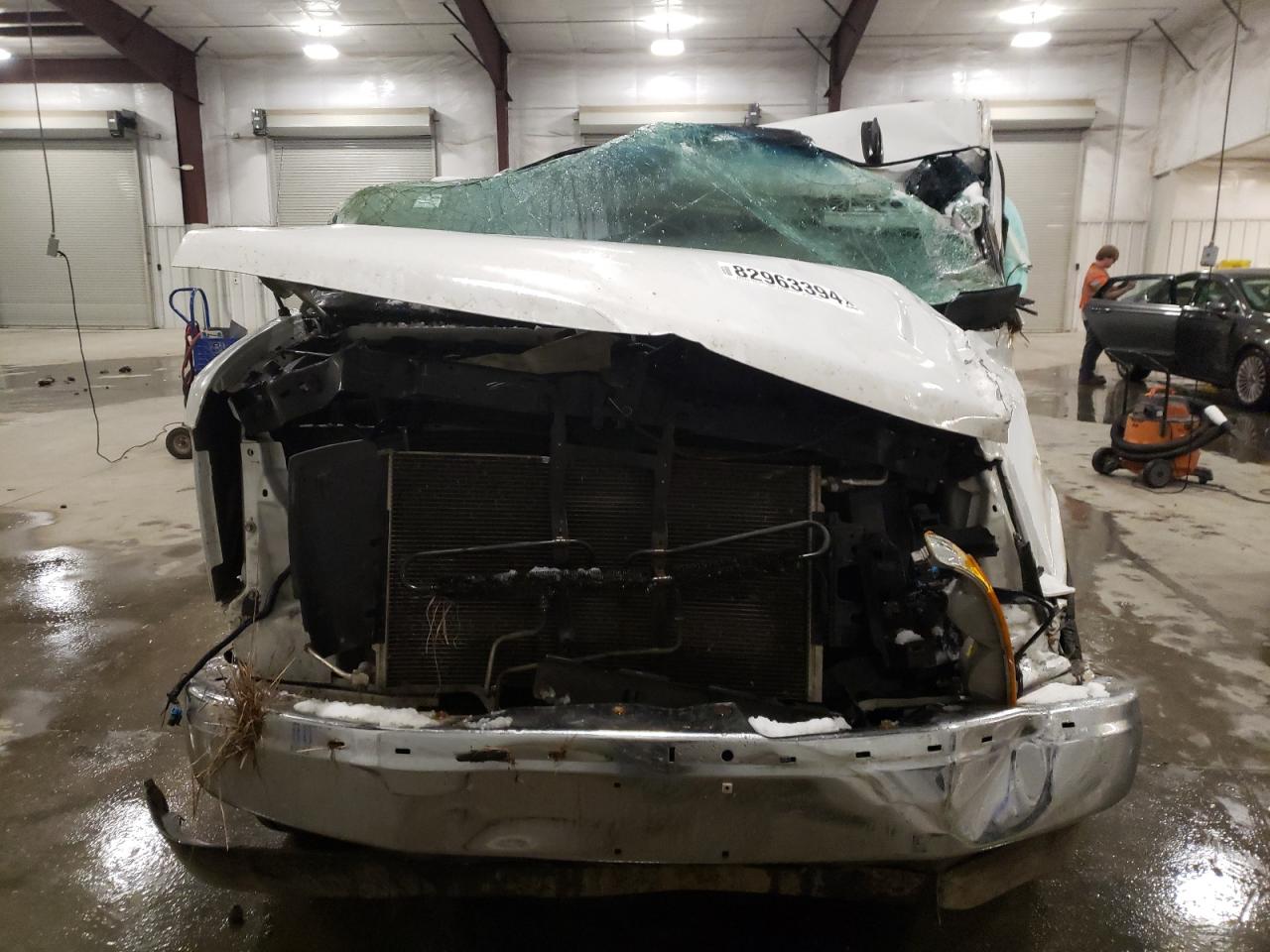 2018 Chevrolet Express VIN 1GAWGFFG6J1227629 Copart auction photo, rollover damage thumbnail 5