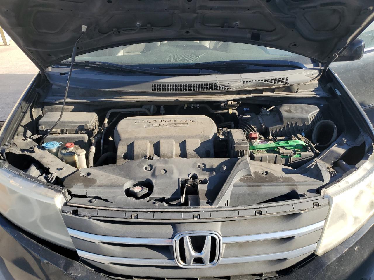 2013 Honda Odyssey VIN 5FNRL5H63DB003163 Copart auction photo, minor dent/scratches / normal wear damage thumbnail 12