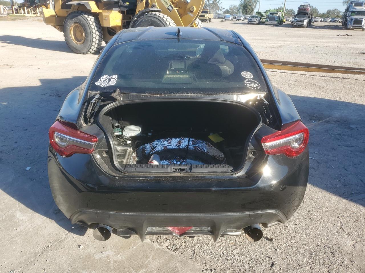 2017 Toyota GT86 VIN JF1ZNAA1XH8709513 Copart auction photo, front end / undercarriage damage thumbnail 6