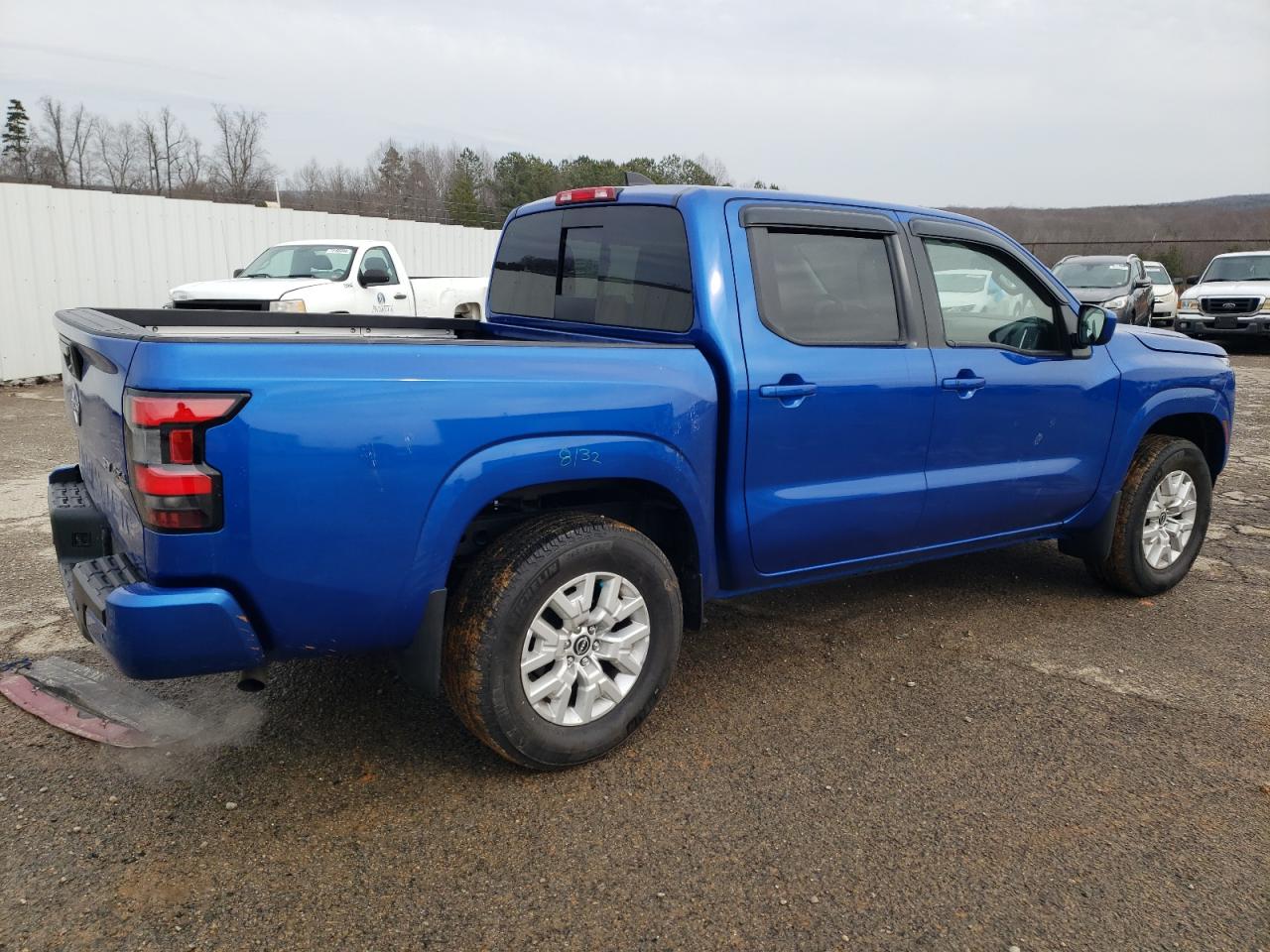 2024 Nissan Navara (Frontier) VIN 1N6ED1EK9RN636178 Copart auction photo, side / rear end damage thumbnail 3