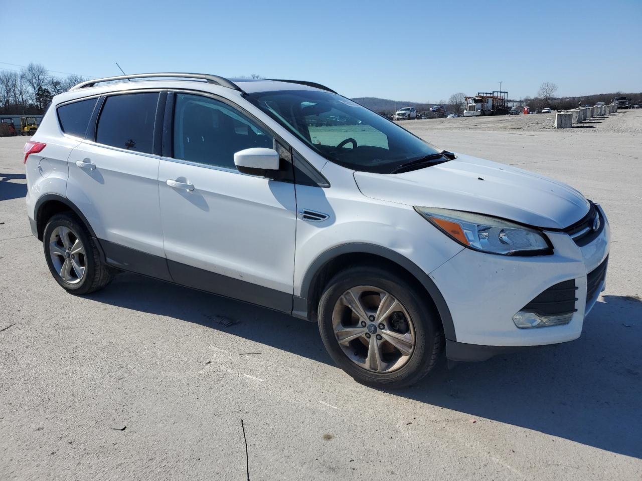2014 Ford Escape VIN 1FMCU9GX2EUC26674 Copart auction photo, front end / side damage thumbnail 4