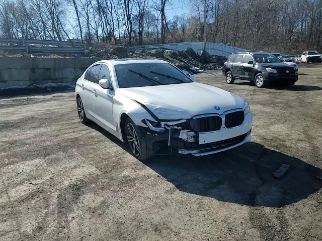 2023 BMW 5er VIN WBA13BJ04PCM79437 Copart auction photo, front end / minor dent/scratches damage thumbnail 10