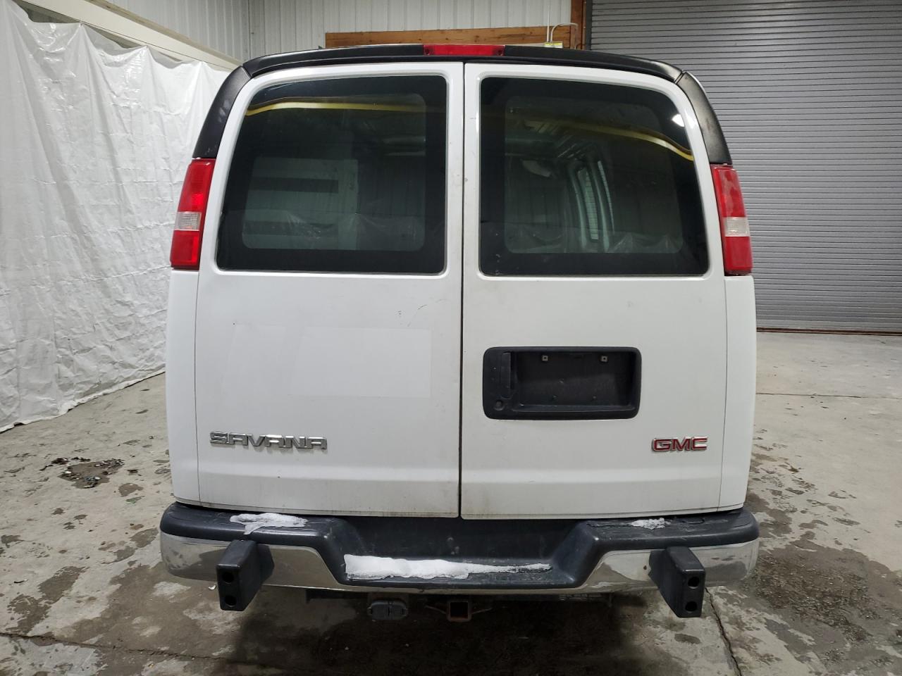 2017 GMC Savana VIN 1GTW7AFF7H1913576 Copart auction photo, front end damage thumbnail 6