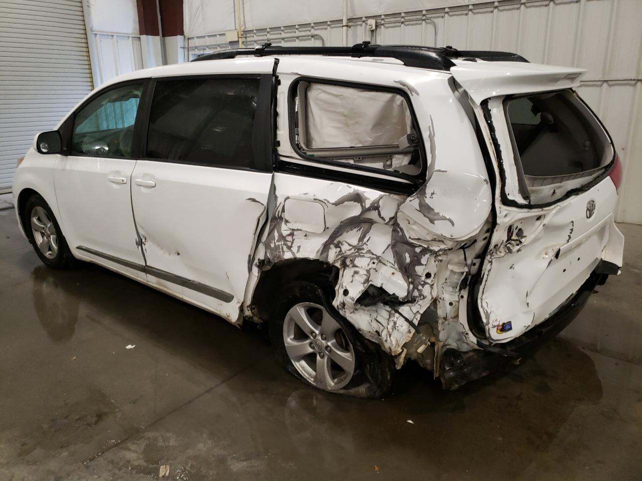 2013 Toyota Sienna VIN 5TDKK3DC6DS295102 Copart auction photo, rear end / side damage thumbnail 2
