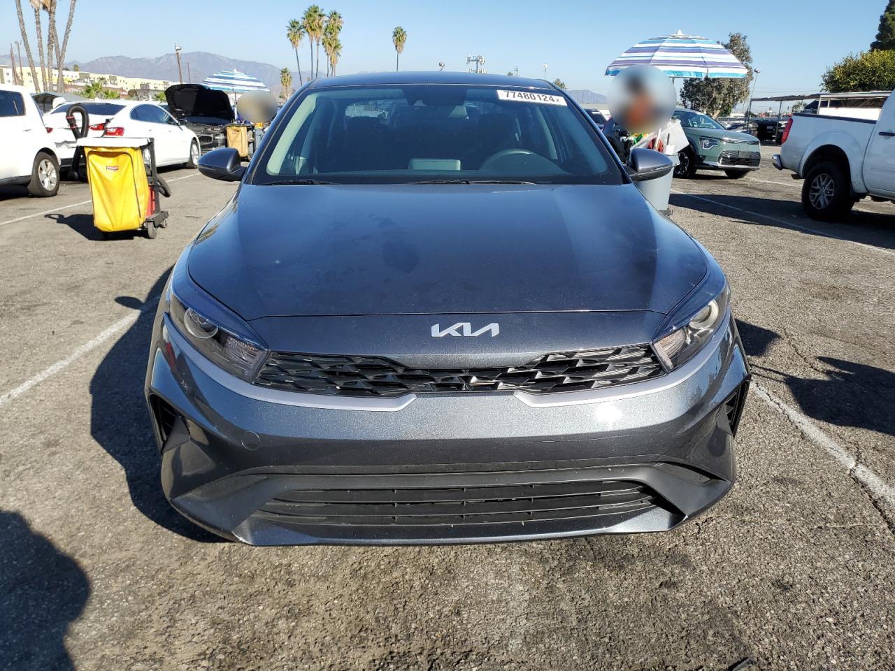 2024 KIA Forte VIN 3KPF24AD1RE701230 Copart auction photo, vandalism / minor dent/scratches damage thumbnail 5