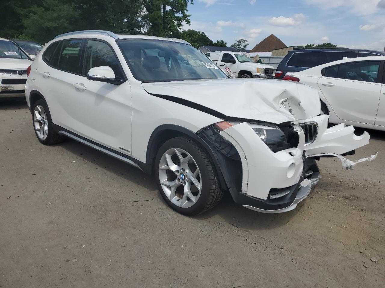 2015 BMW X1 VIN WBAVL1C53FVY33147 Copart auction photo, front end damage thumbnail 4