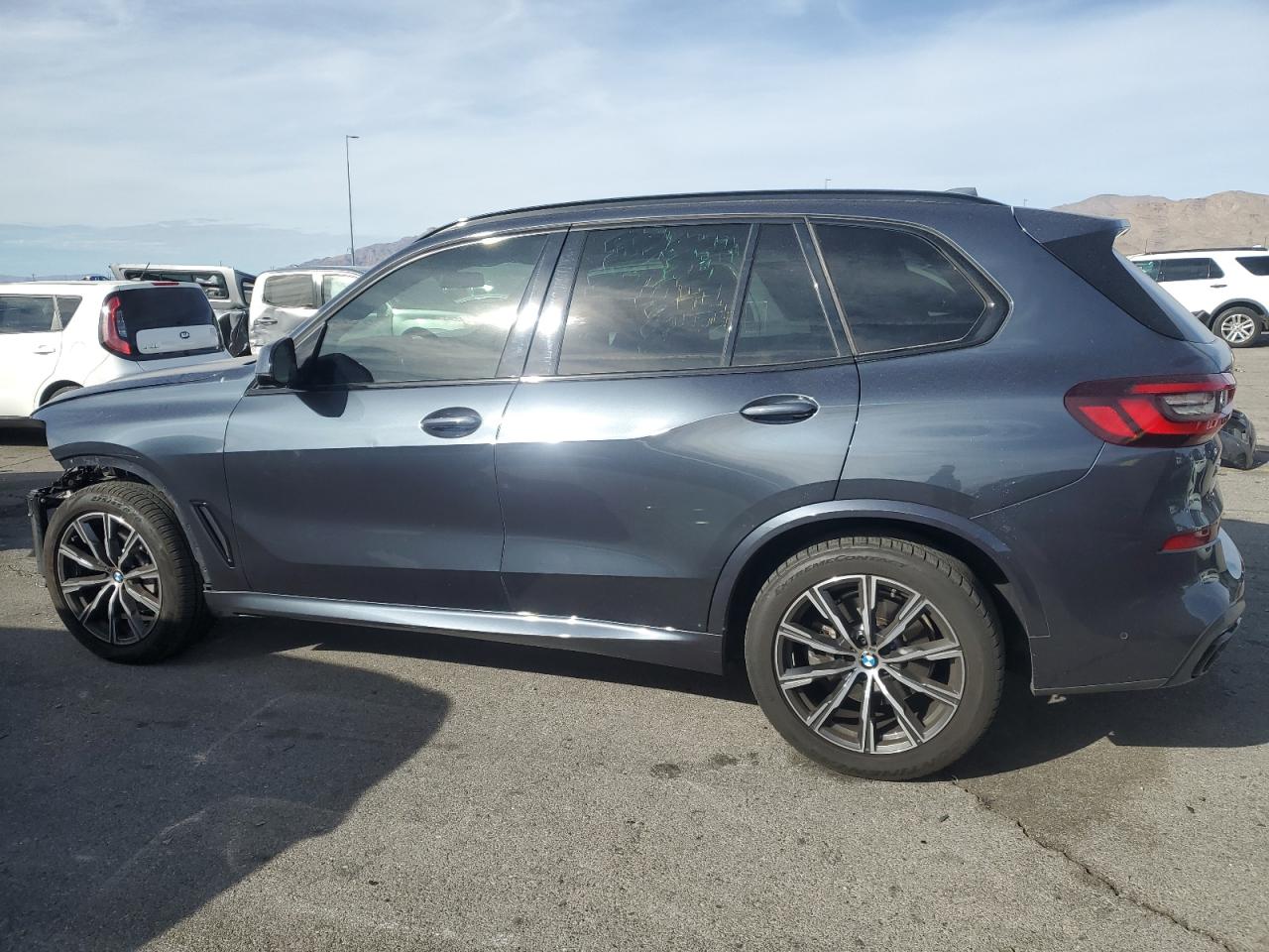 2022 BMW X5 VIN 5UXCR4C01N9K58017 Copart auction photo, front end damage thumbnail 2