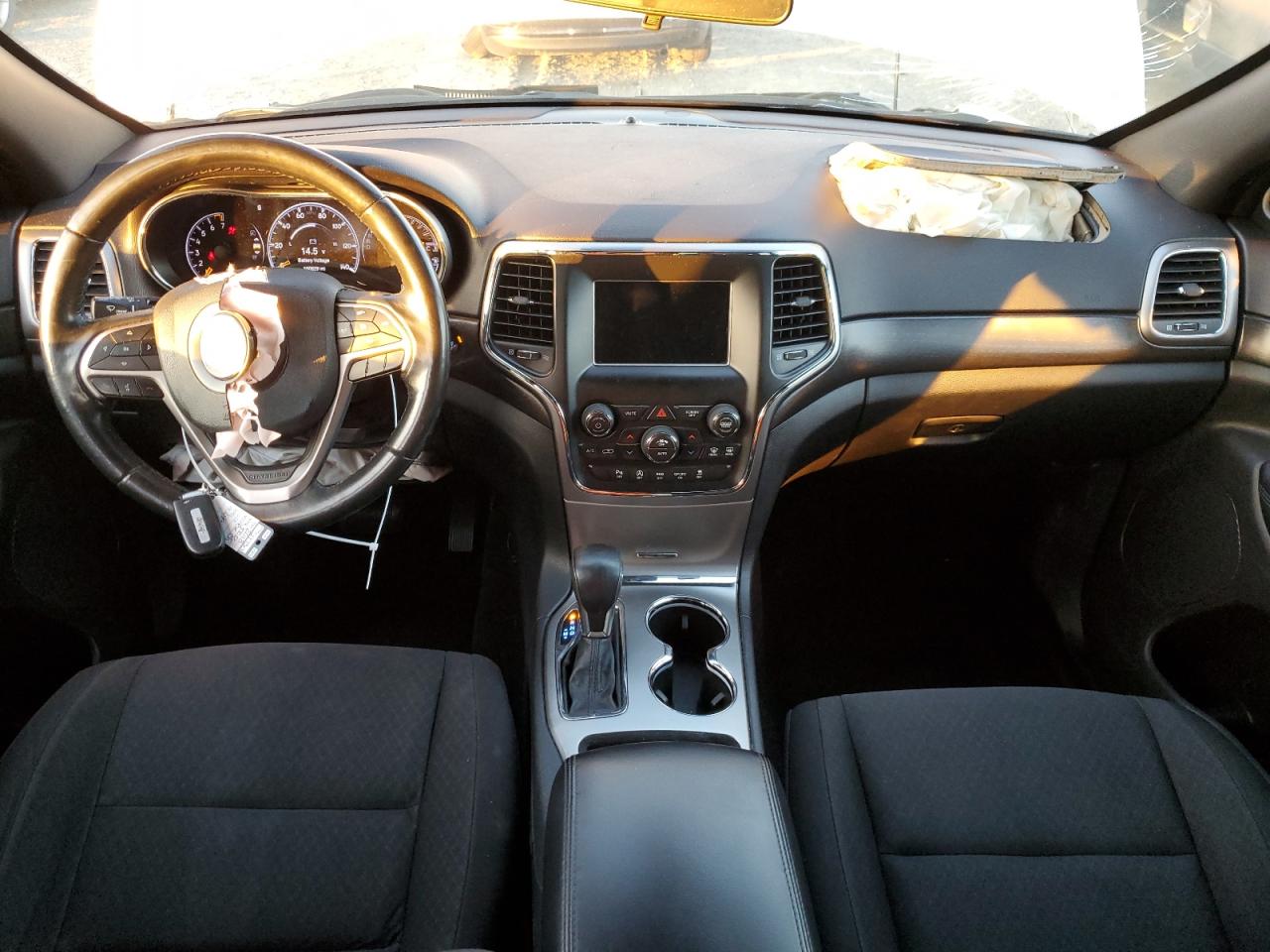 2018 Jeep Grand Cherokee VIN 1C4RJFAG1JC249989 Copart auction photo, front end damage thumbnail 8