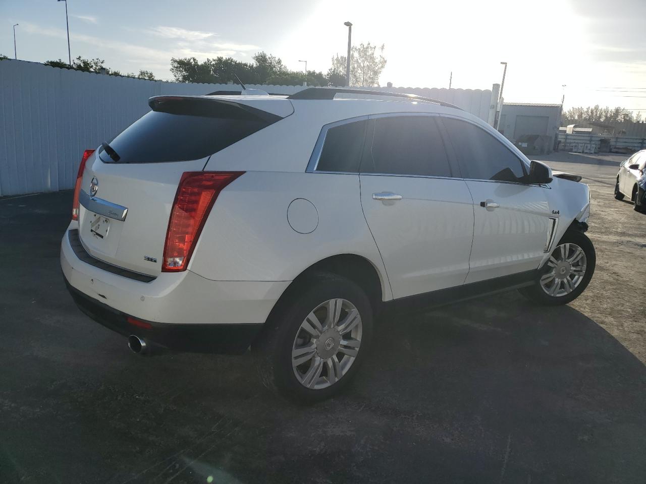 2015 Cadillac SRX VIN 3GYFNAE36FS567717 Copart auction photo, front end damage thumbnail 3