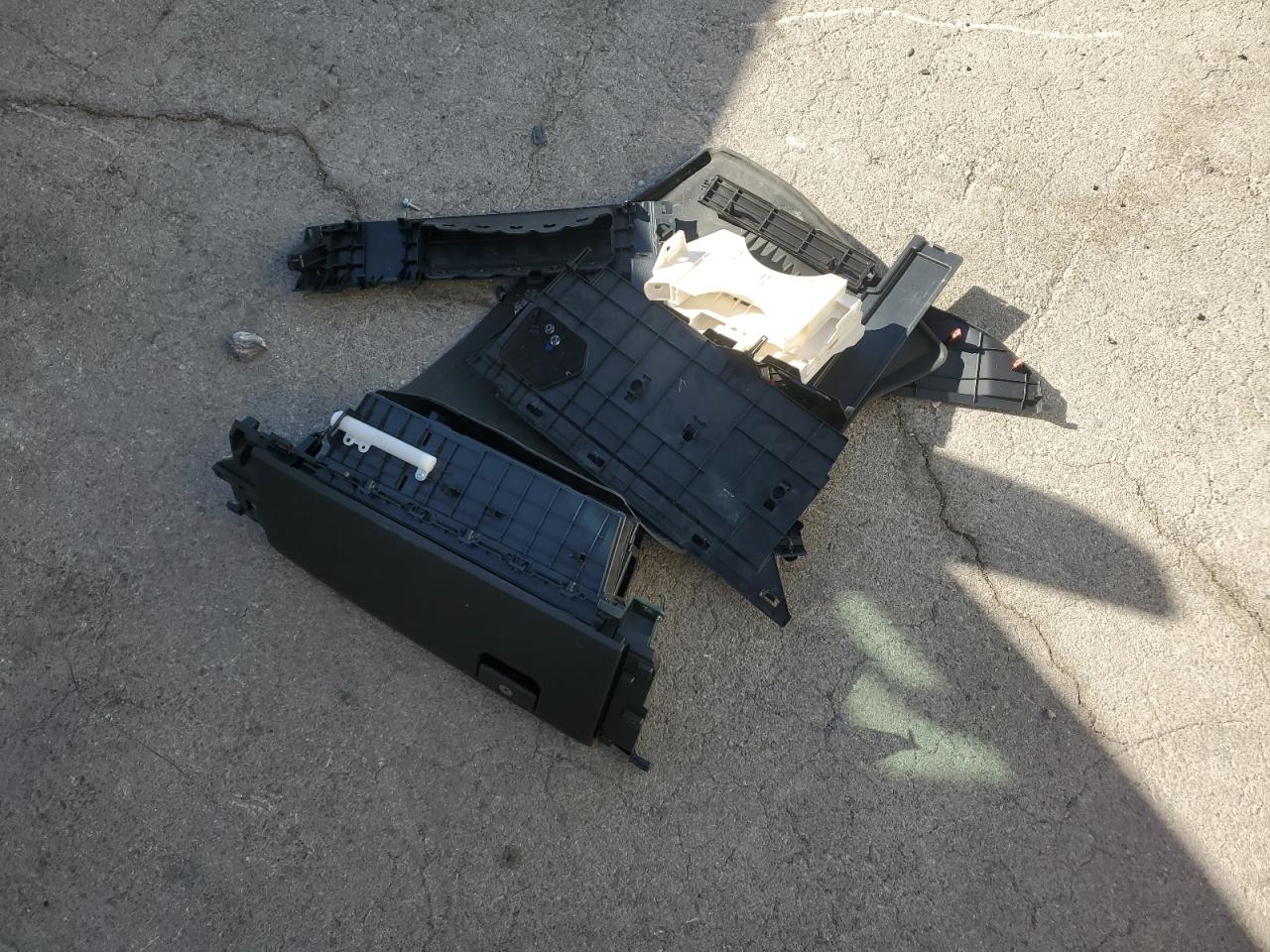 2023 Toyota Tundra VIN 5TFLA5DB6PX061163 Copart auction photo, minor dent/scratches damage thumbnail 13