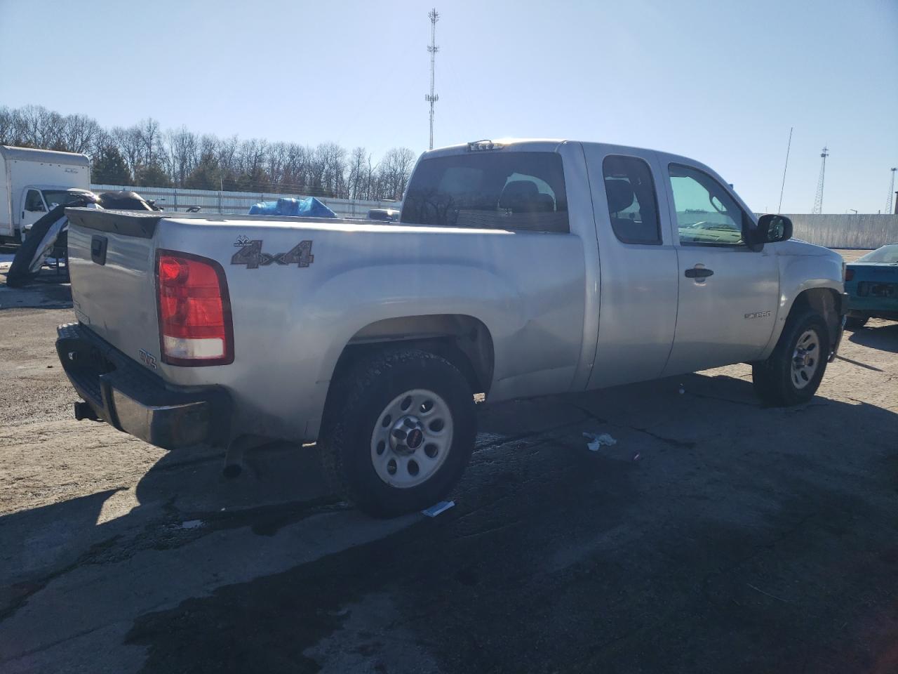 2010 GMC Sierra VIN 1GTSKTE37AZ261548 Copart auction photo, front end damage thumbnail 3