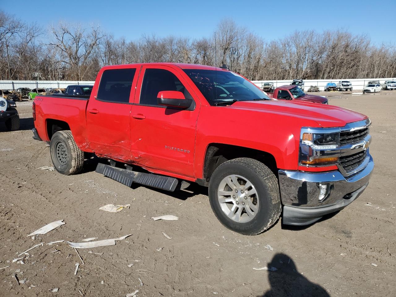 2018 Chevrolet Silverado VIN 3GCUKREC7JG205329 Copart auction photo, side / rear end damage thumbnail 4