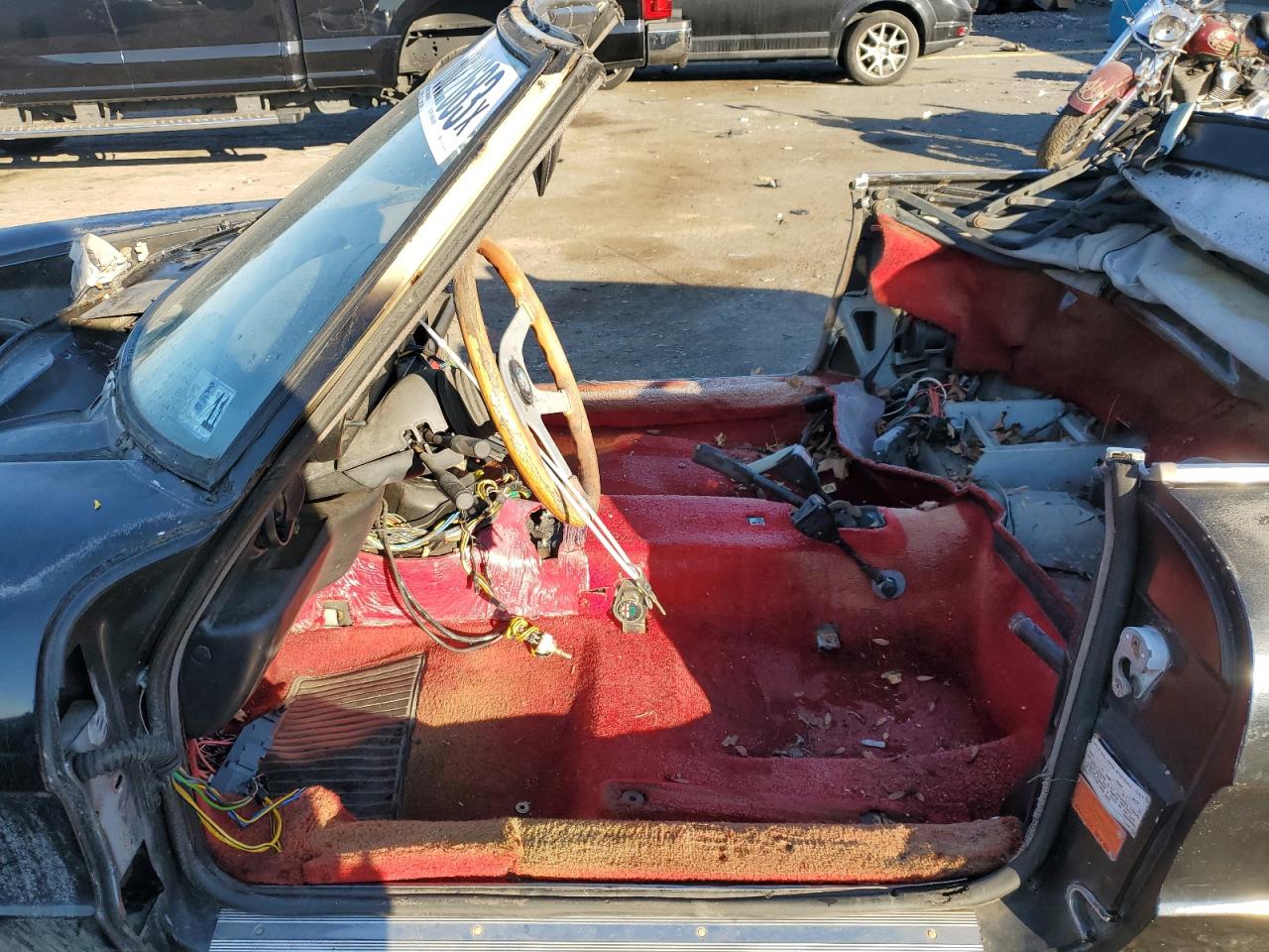 1988 Alfa Romeo Spider VIN ZARBC5707J1059230 Copart auction photo, all over damage thumbnail 7